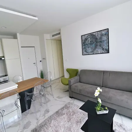 In Ziza, Rooftop Swimming Pool Apartament Opatija