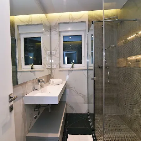 Apartament In Ziza, Rooftop Swimming Pool *