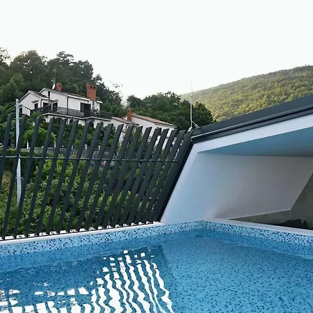 In Ziza, Rooftop Swimming Pool Apartament Opatija